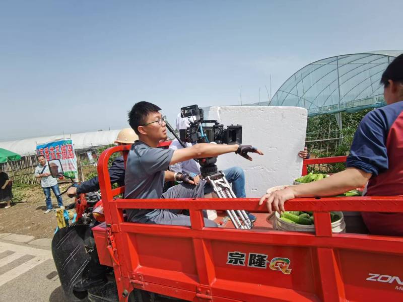 电商爆款背后的推手：蒲县产品视频拍摄公司精准捕捉卖点痛点